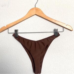 Benoa Swim Tahiti Jonny Bottoms